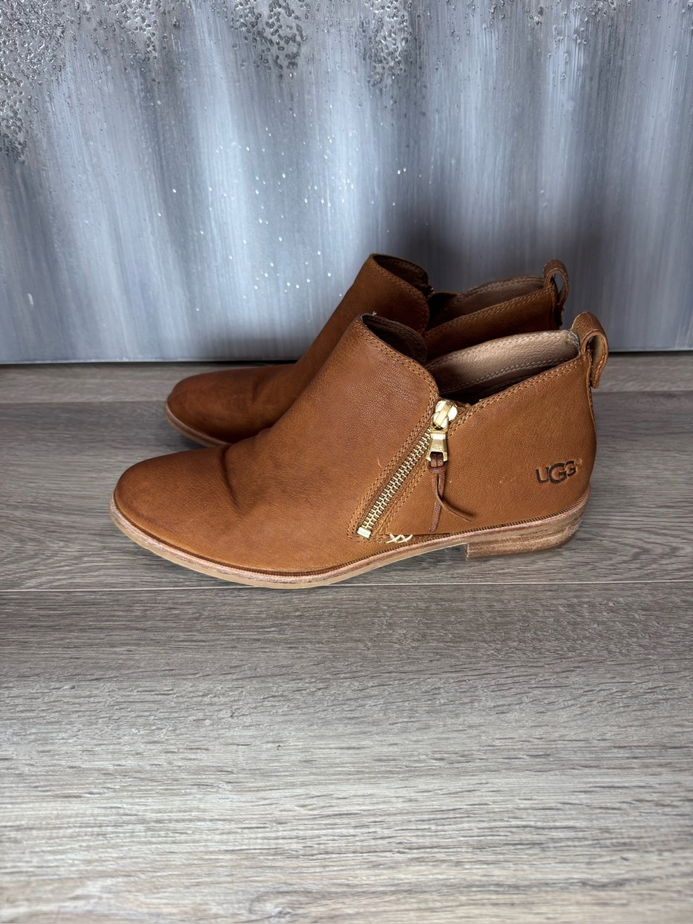 Ugg Glee Ankle Boots